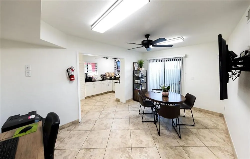 236 Fully Furnished 1Br Suite-Outdoor Pool Scottsdale 0*,
