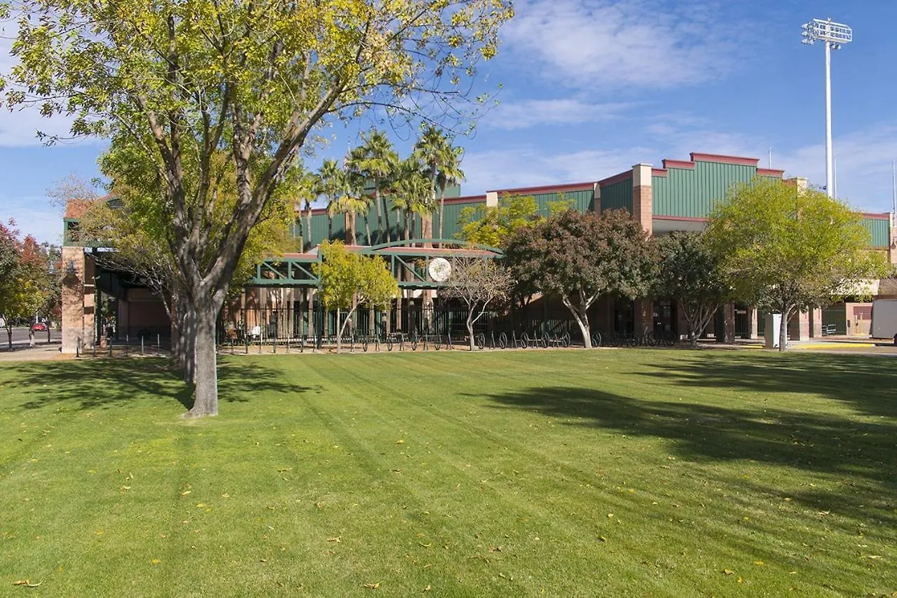 236 Fully Furnished 1Br Suite-Outdoor Pool Scottsdale